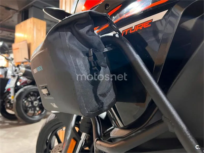 KTM 1090 Adventure – Vista 88