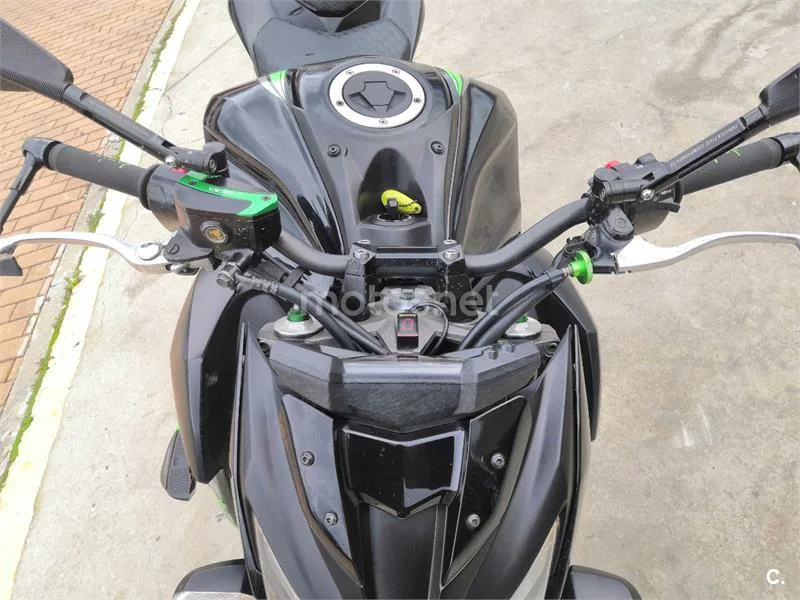 Kawasaki Z 800 – Vista 7