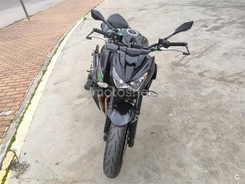 Kawasaki Z 800 – Vista 8