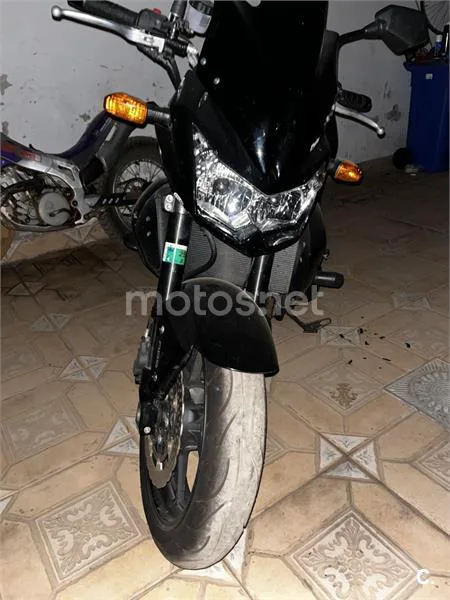 Kawasaki Z 750 – Vista 3