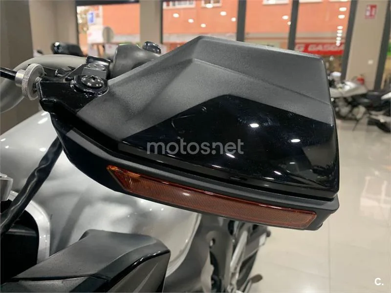 Yamaha FZ6 Fazer S2 – Vista 14