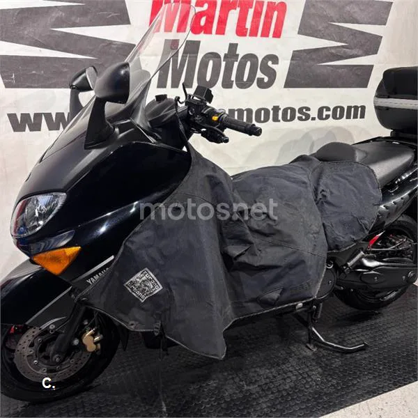 Yamaha TMAX 500 – Vista 17