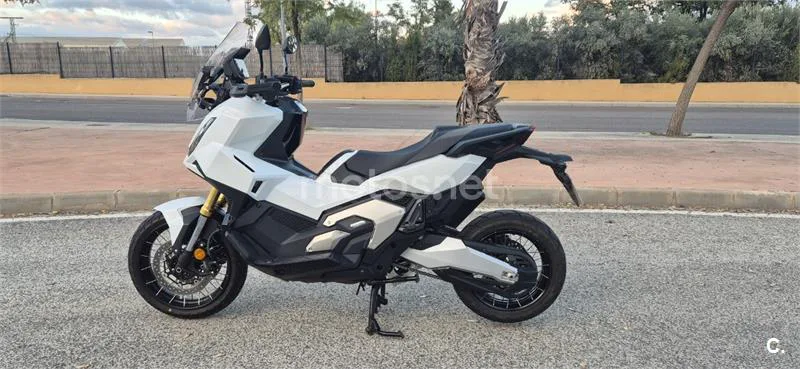 Honda X-ADV – Vista 3