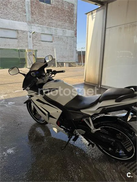 Daelim Roadwin 125R Fi – Vista 4