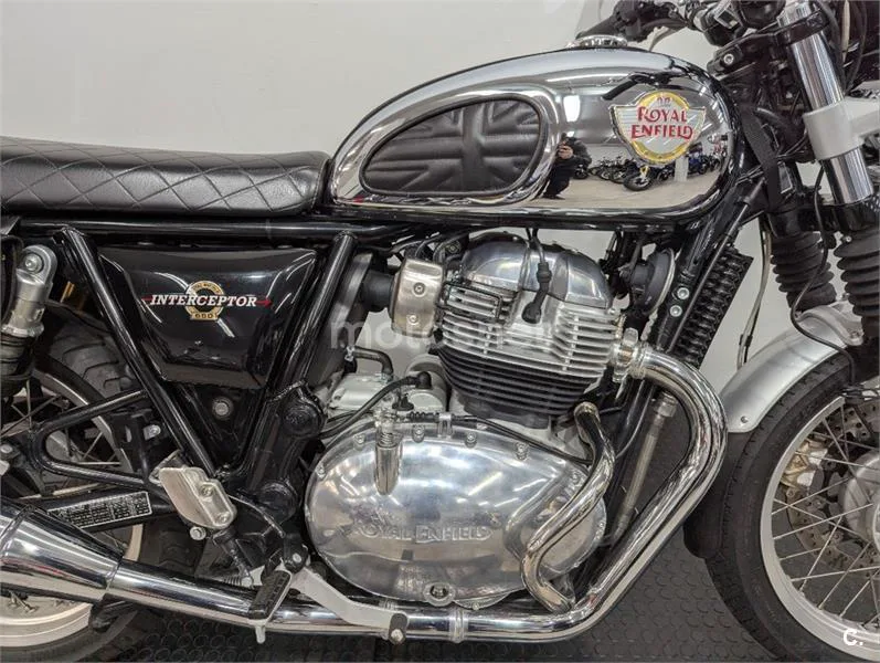Royal Enfield Interceptor 650 – Vista 7