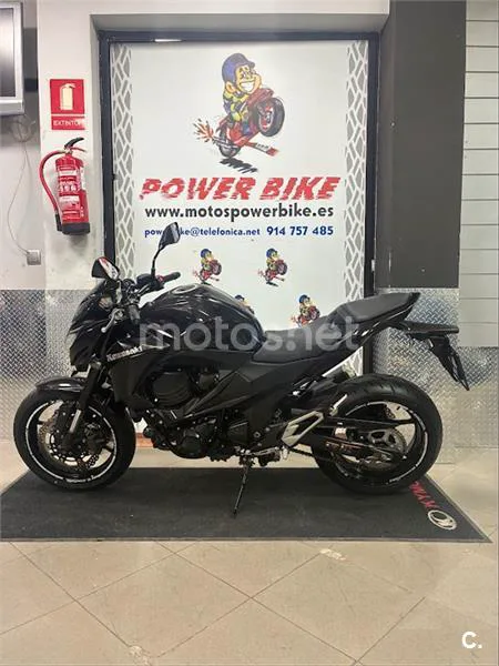 Kawasaki Z800 – Vista 8