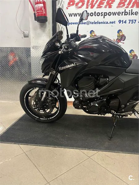 Kawasaki Z800 – Vista 9