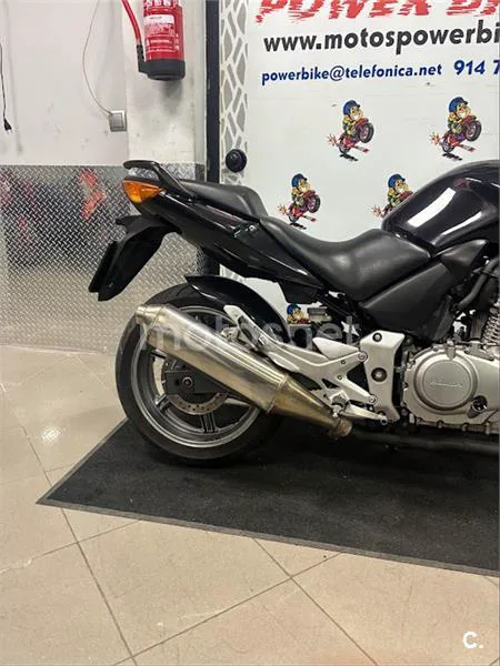 Honda CBF 500 – Vista 3