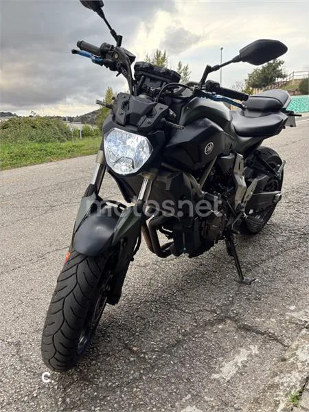 Yamaha MT-07 – Vista 14