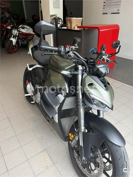 Ducati Streetfighter V2 – Vista 4