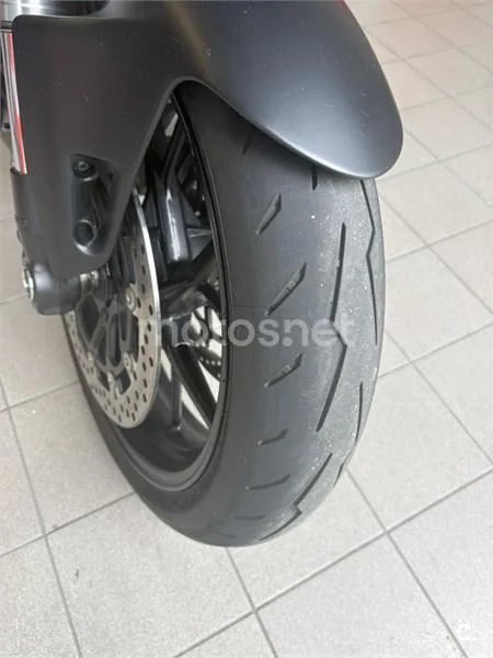 Ducati Streetfighter V2 – Vista 8