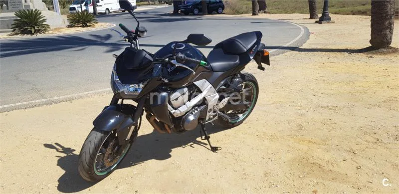 Kawasaki Z 750 – Vista 4