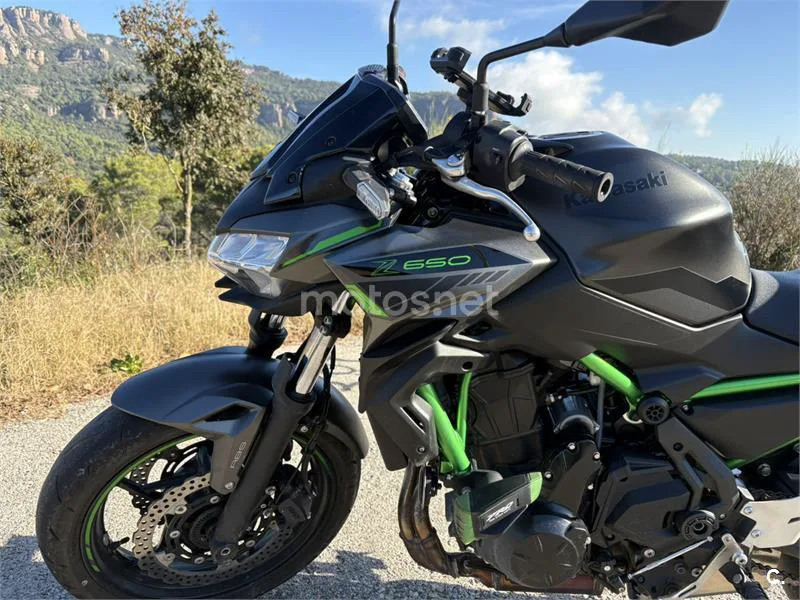 Kawasaki Z 650 – Vista 3
