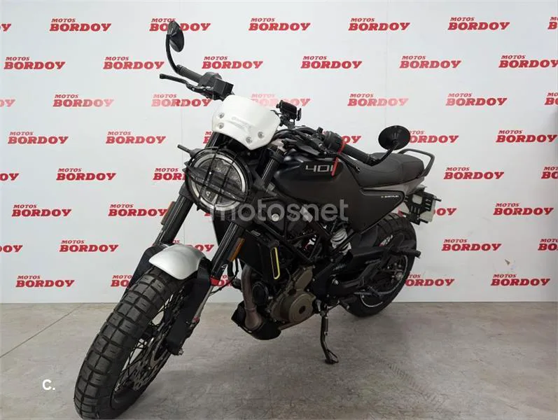 Husqvarna Svartpilen 401 – Vista 4