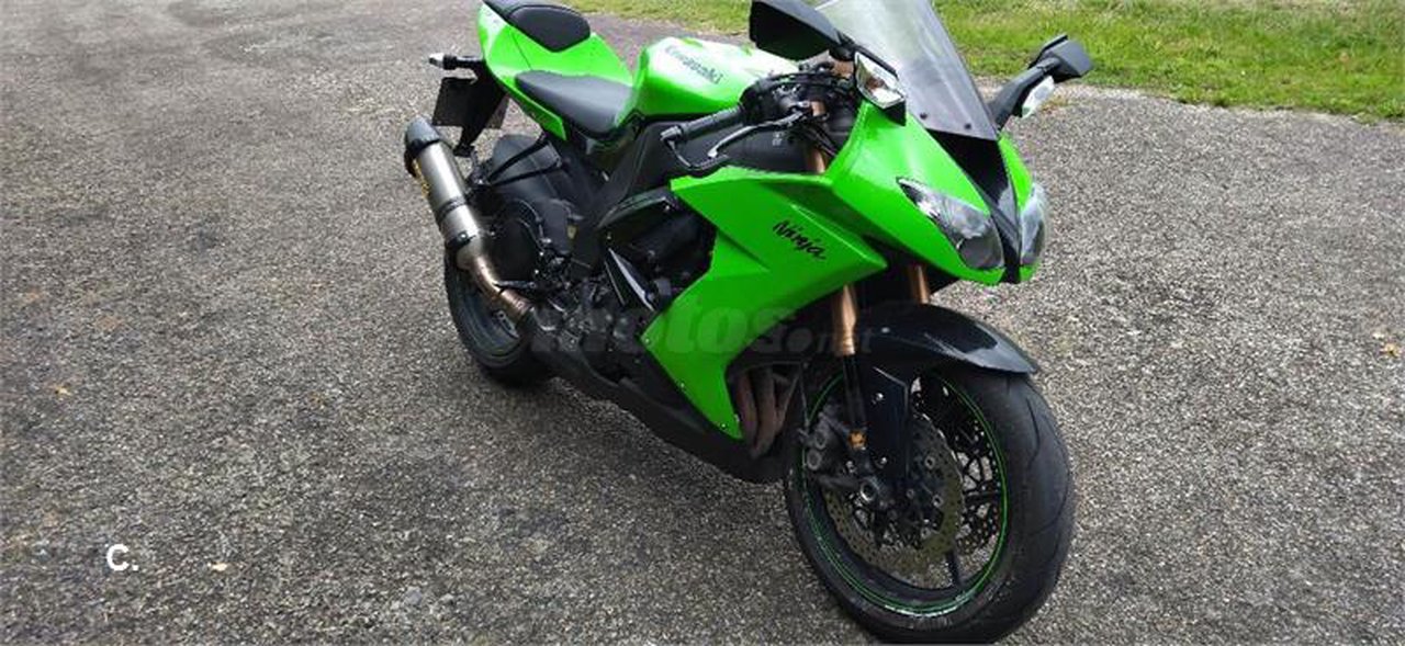 Kawasaki ZX 10R – Vista 3