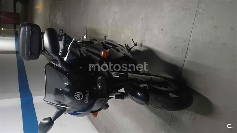 Yamaha FZS 600 Fazer – Vista 6