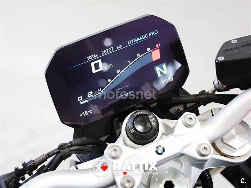 BMW F 900 R – Vista 3