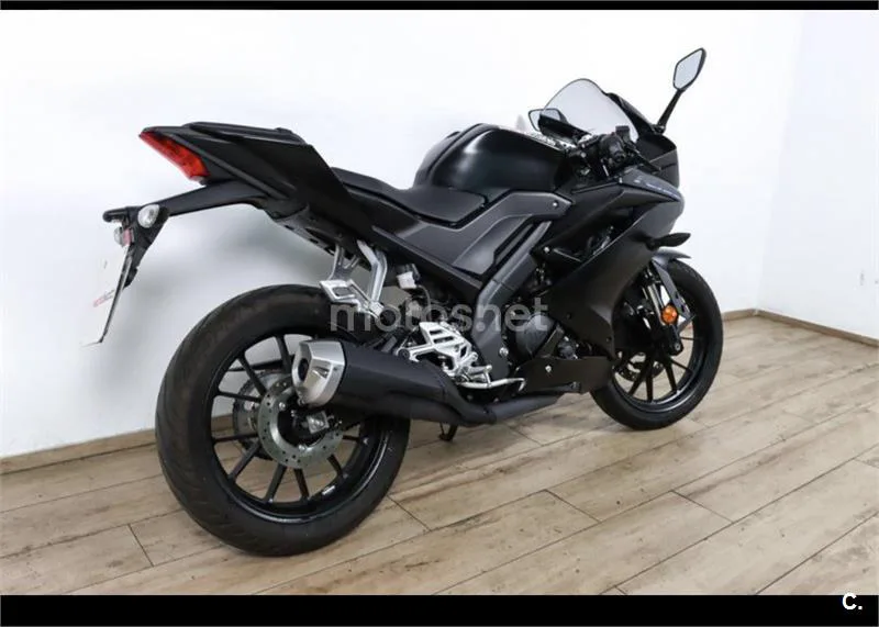 Yamaha R 125 – Vista 3