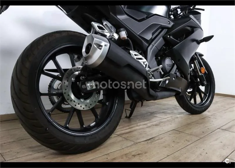 Yamaha R 125 – Vista 4