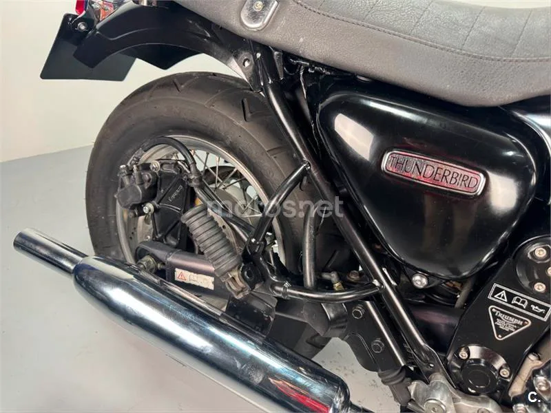 Triumph Thunderbird 900 – Vista 13