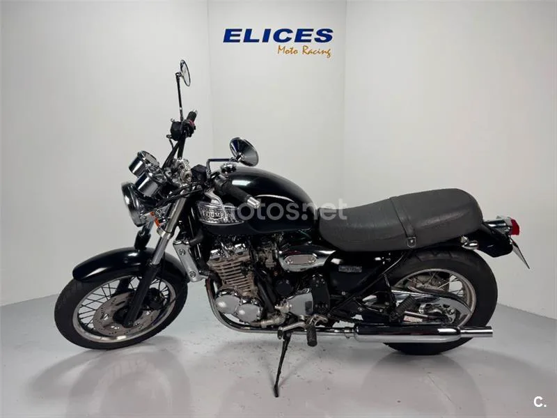 Triumph Thunderbird 900 – Vista 3