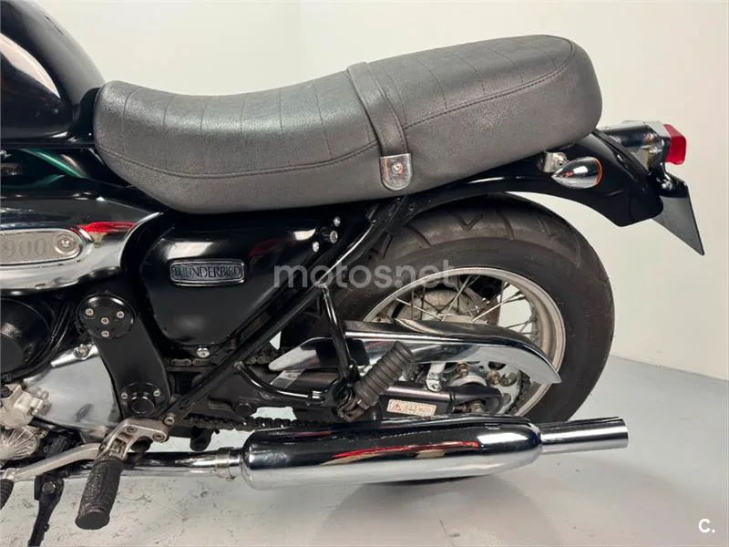 Triumph Thunderbird 900 – Vista 8