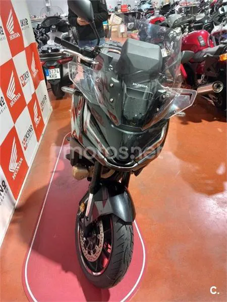 Honda NT1100 – Vista 3