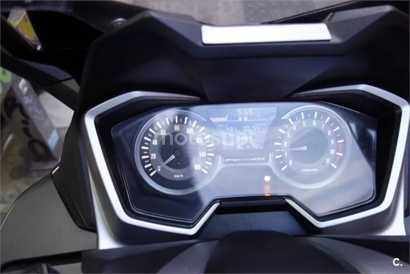 Honda Forza – Vista 9