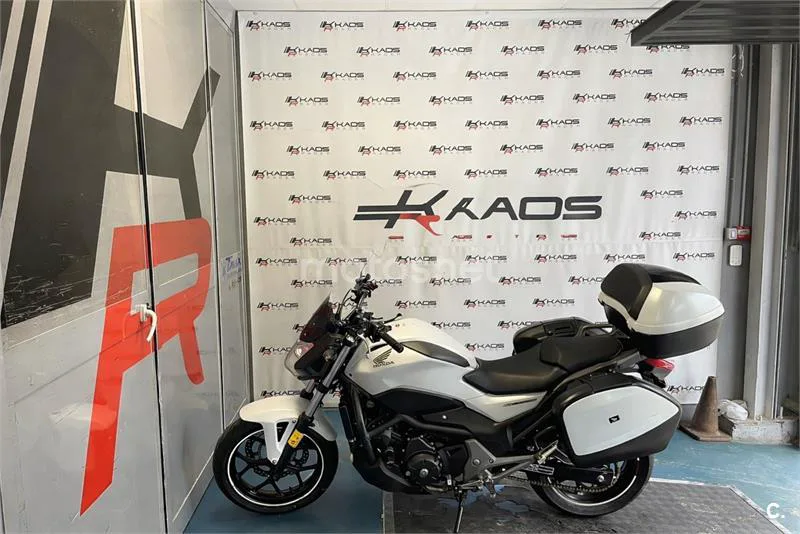 Honda NC 750 S – Vista 9