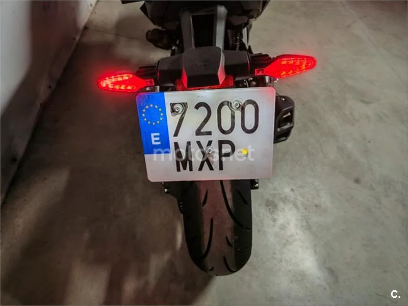 BMW F 900 R – Vista 13