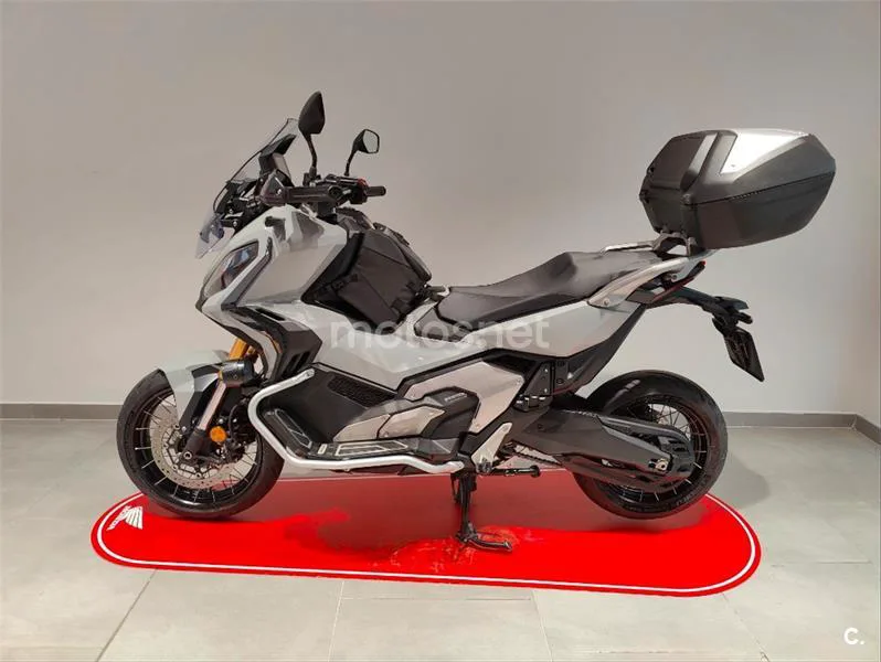 Honda X-ADV – Vista 4
