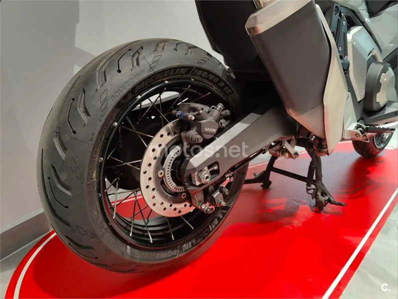 Honda X-ADV – Vista 5