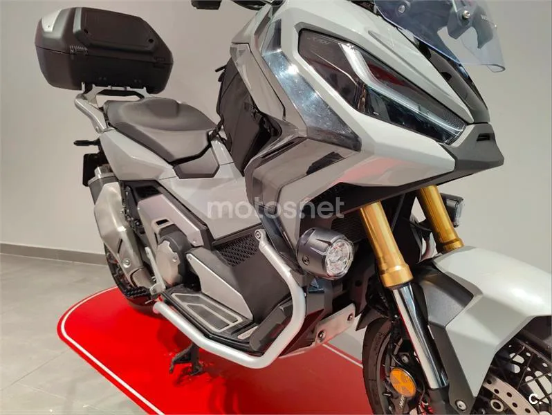 Honda X-ADV – Vista 8