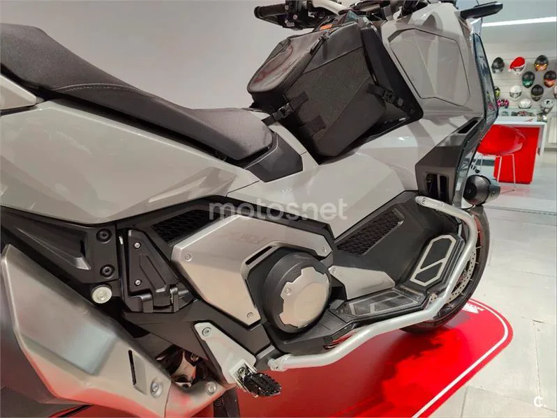 Honda X-ADV – Vista 9