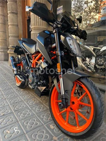 KTM 125 – Vista 6