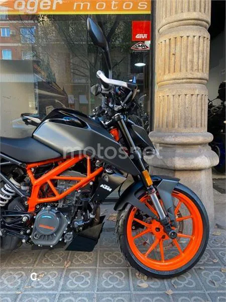 KTM 125 – Vista 9
