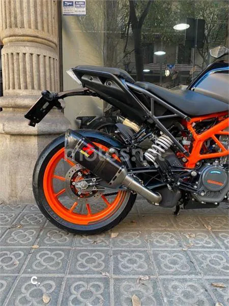 KTM 125 – Vista 10