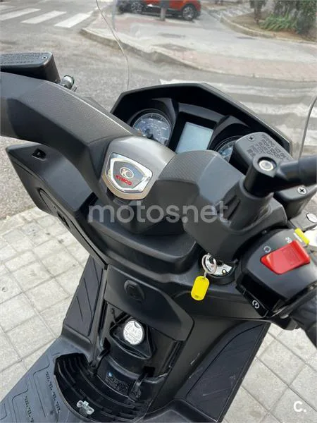 Kymco Grand Dink 125 – Vista 3