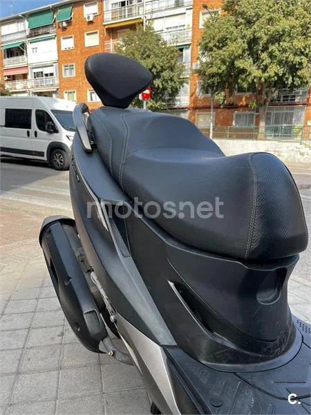 Kymco Grand Dink 125 – Vista 4