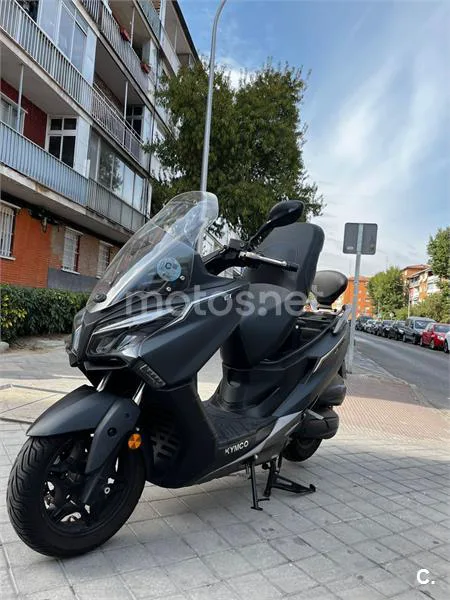 Kymco Grand Dink 125 – Vista 8