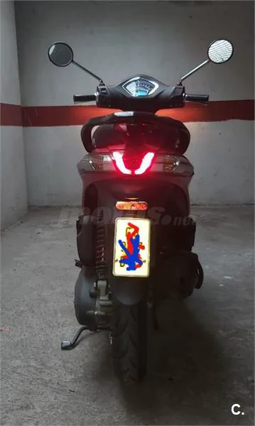 Piaggio LIBERTY 50 – Vista 4