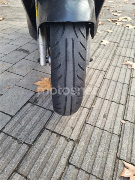 Honda NES 125 – Vista 3