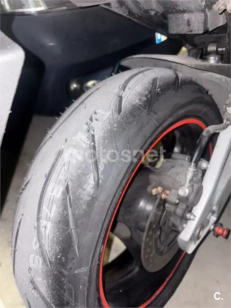 Suzuki GSR 600 – Vista 7