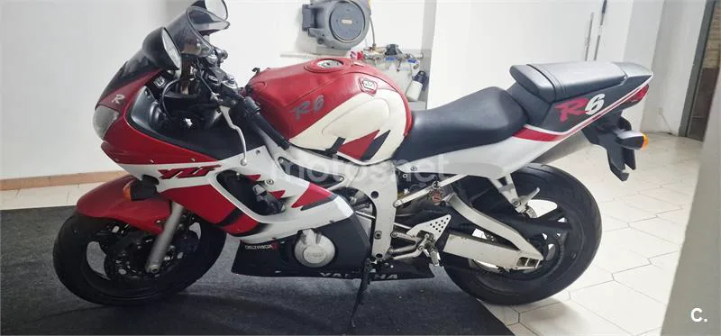 Yamaha R6 – Vista 3