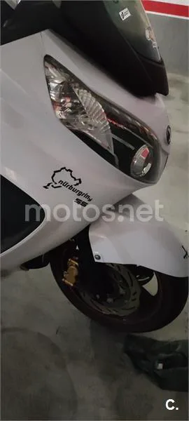 SYM Maxsym 400 – Vista 2