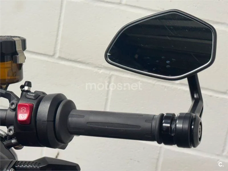 BMW M 1000 R – Vista 7