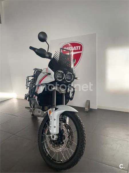 Ducati DesertX – Vista 10
