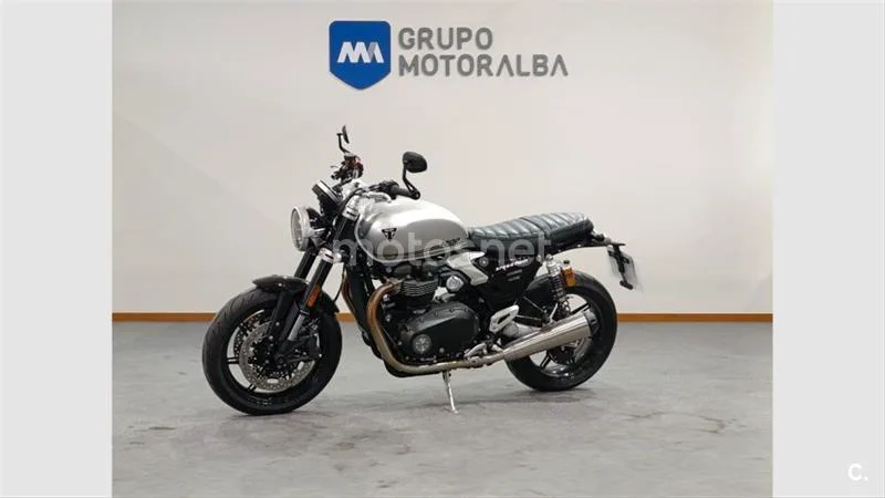 Triumph Speed Twin 1200 – Vista 7