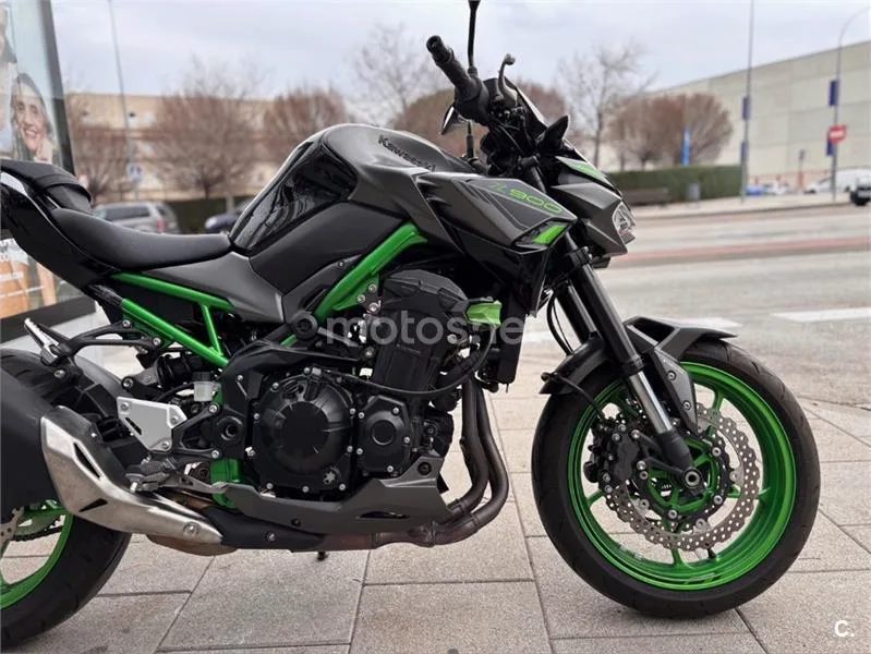 Kawasaki Z900 – Vista 8
