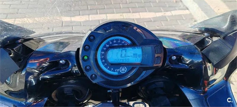 Yamaha FZ6 Fazer – Vista 3